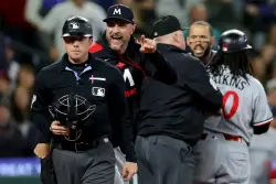 Twins come back, then fall to Mariners after Carlos Correa, Rocco Baldelli ejected