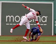 MLB notes: Red Sox could aggressively sell if things don’t turn around soon