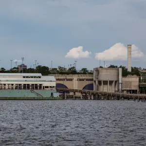 1 Dead After Explosion on Barge Near Manhattan Sewage Plant
