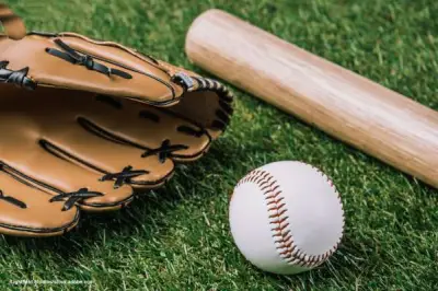 Baseball: Hersey upsets Fremd in MSL title game