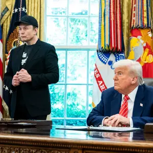 Musk vs. Trump, and a Surge in Whooping Cough