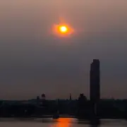 Eastern U.S. Is Shrouded in Smoke From Canadian Wildfires and Saharan Dust